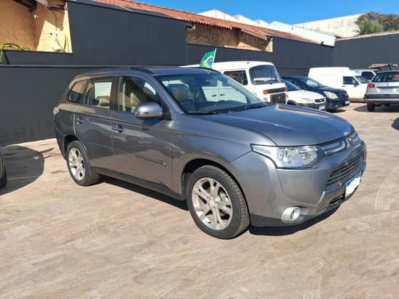 MITSUBISHI OUTLANDER 2.0 16V GASOLINA 4P AUTOMÁTICO